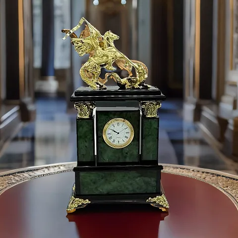 Часы «Георгий Победоносец» из нефрита, 185×90×330 мм — красивый подарок