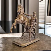 Подарочная бронзовая композиция «Наездник с лошадью» — фотография 1