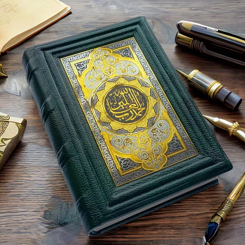 Коран с гравюрой — книга в кожаном переплёте — необычный подарок