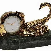 Подарочные настольные часы «Скорпион» из бронзы и змеевика — фотография 2