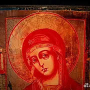 Икона Божией матери "Огневидная" дерево, ручная ра — оригинальный подарок — фотография 4