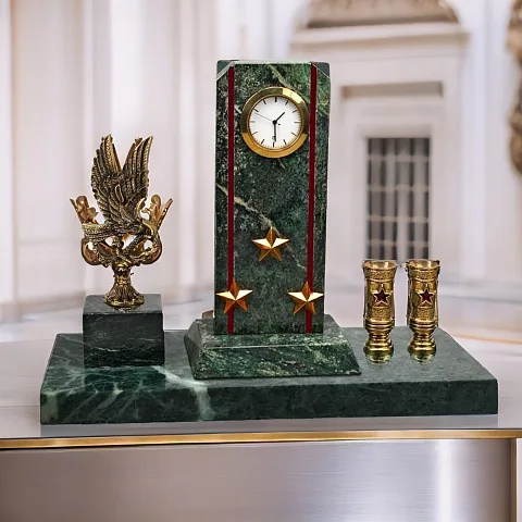 Подарочные часы «Погон» с гербом ОКС МВД и подставками