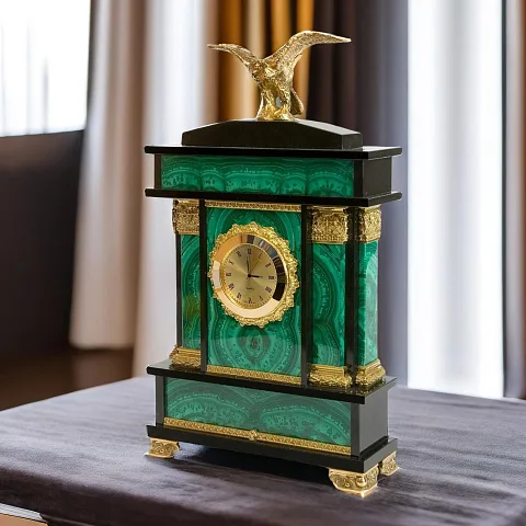 На память: Часы «Орёл» с малахитом и бронзой, 170×60×330 мм